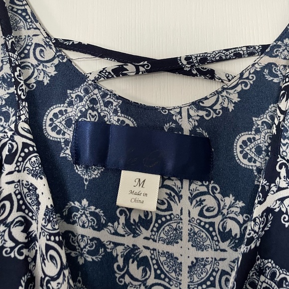 Francesca’s Navy Overlay Tank - Picture 4 of 5